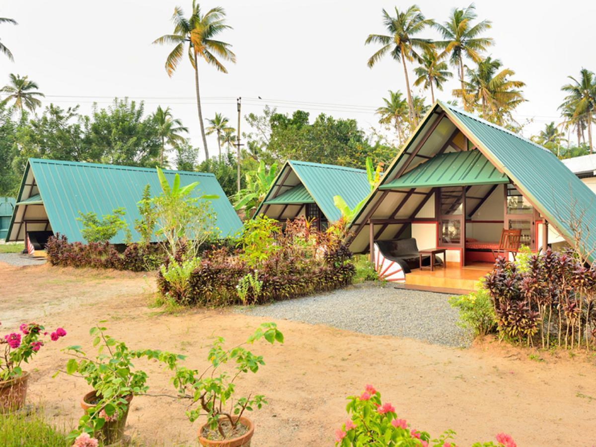 Kadaloram Beach Resort Kochi エクステリア 写真
