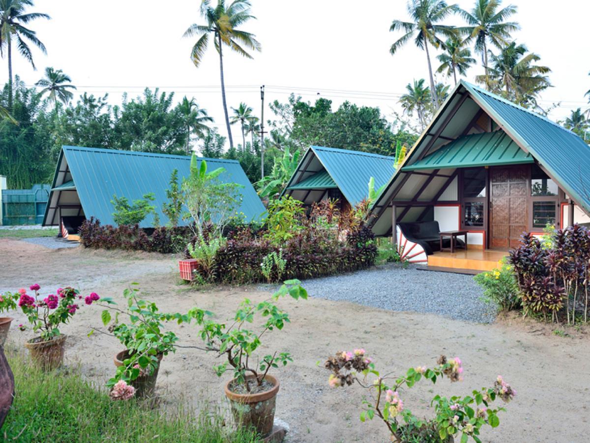 Kadaloram Beach Resort Kochi エクステリア 写真